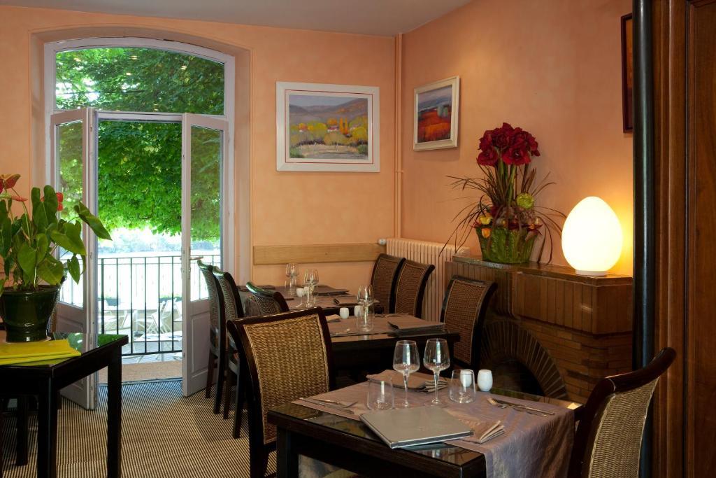 Hotel Brun Saint-Lattier Exterior photo